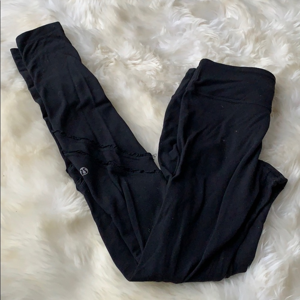 LULULEMON black leggings